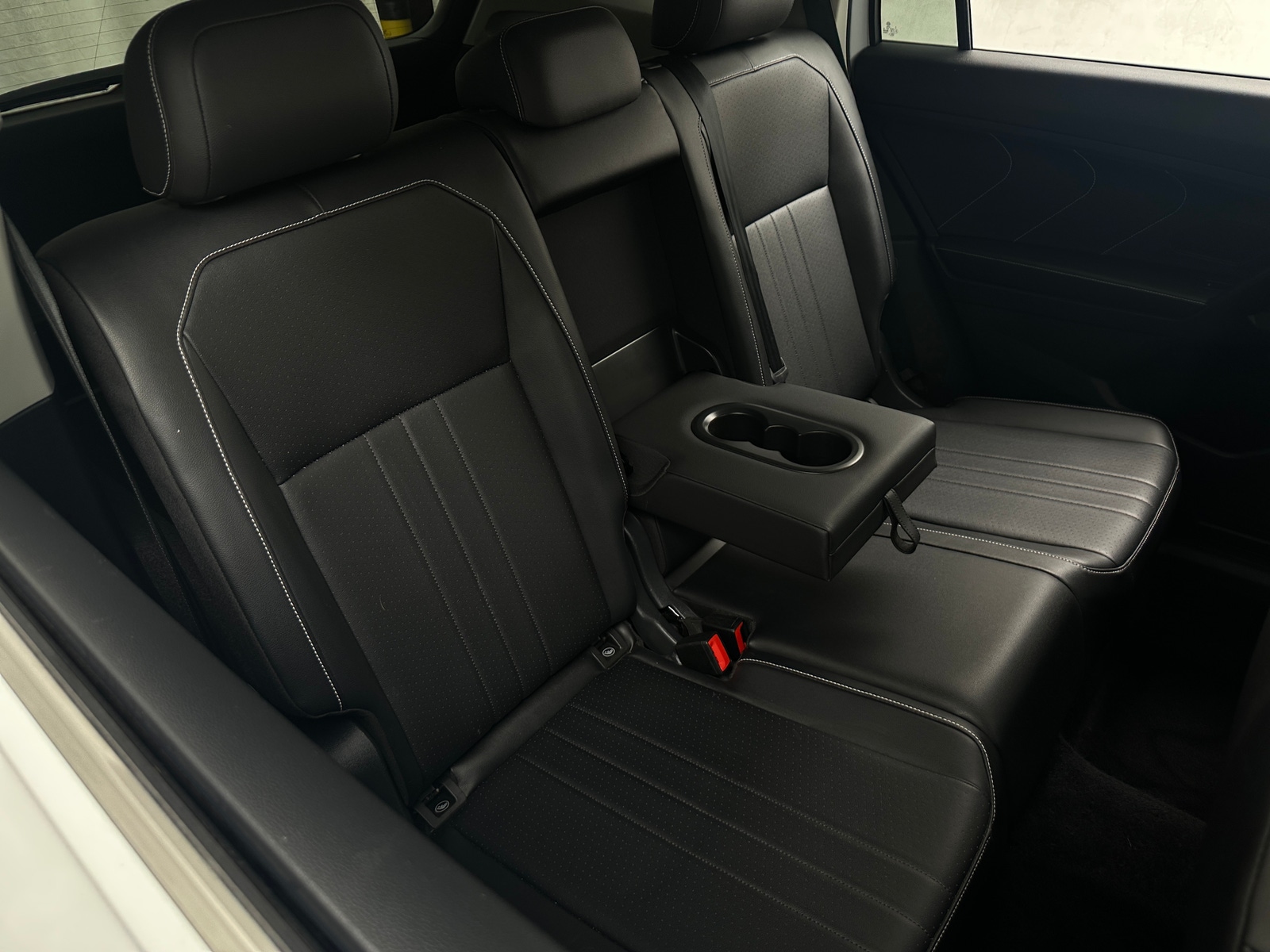 Thumbnail: 2022 Volkswagen Tiguan - 5
