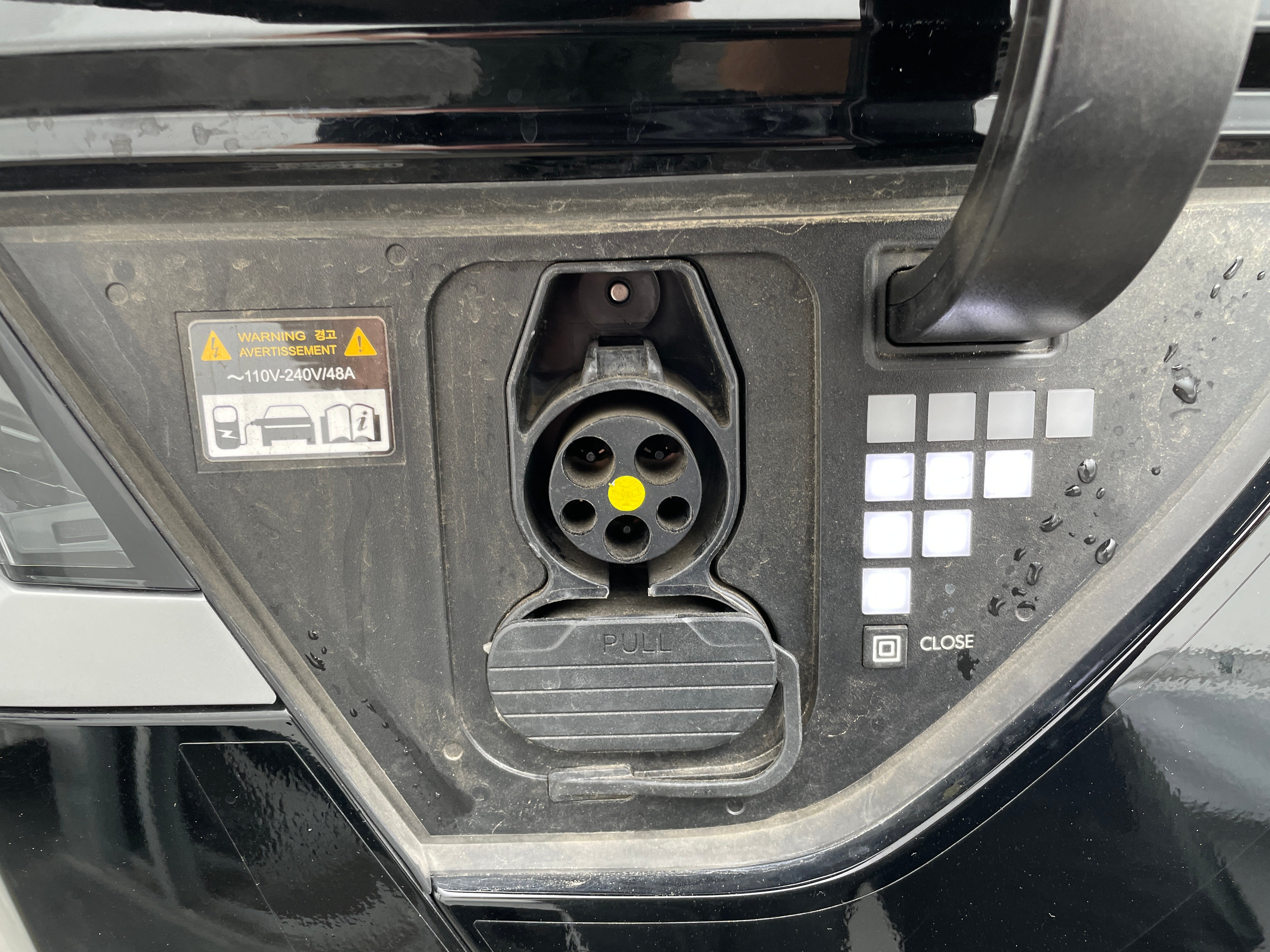 Used 2024 Hyundai IONIQ 5 SEL with VIN KM8KNDDF4RU310007 for sale in Oak Creek, WI