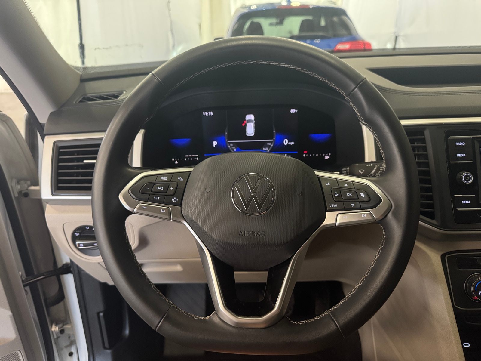 Thumbnail: 2022 Volkswagen Atlas - 4
