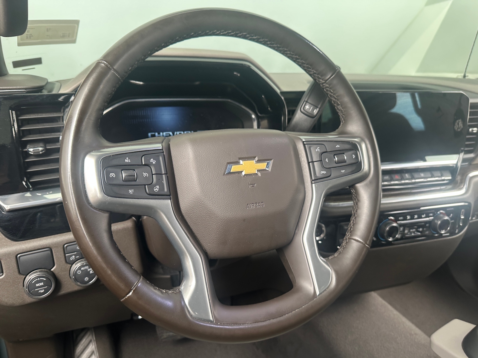 Thumbnail: 2025 Chevrolet Silverado 1500 - 5