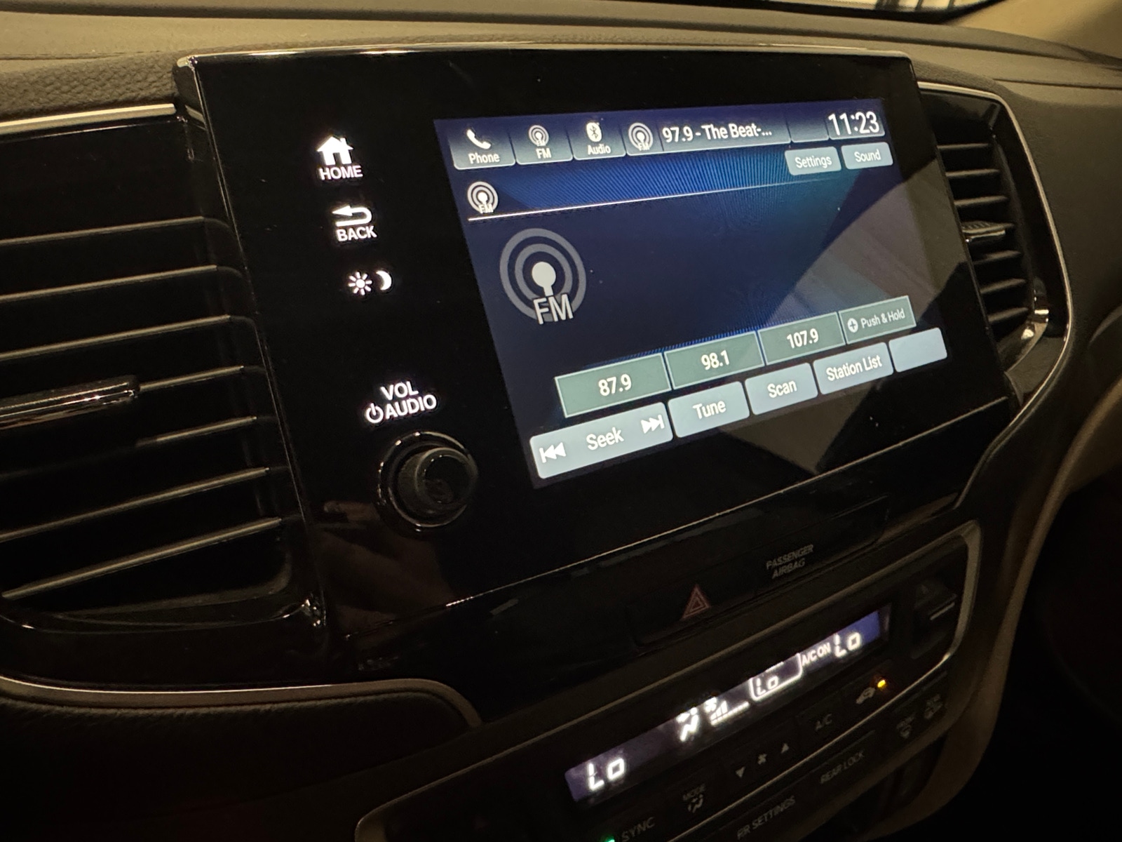 Thumbnail: 2020 Honda Pilot - 3