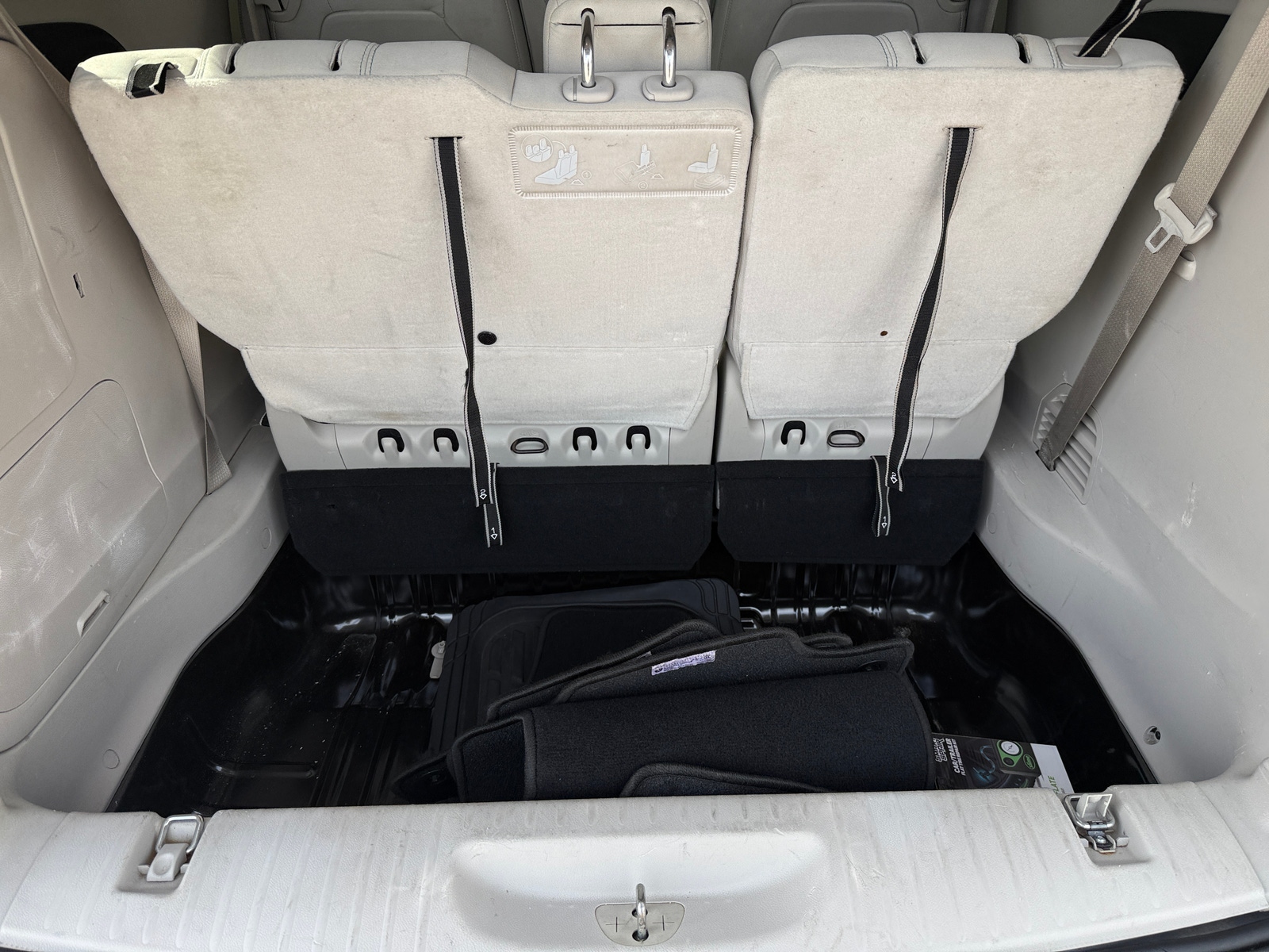 Thumbnail: 2018 Chrysler Pacifica - 7