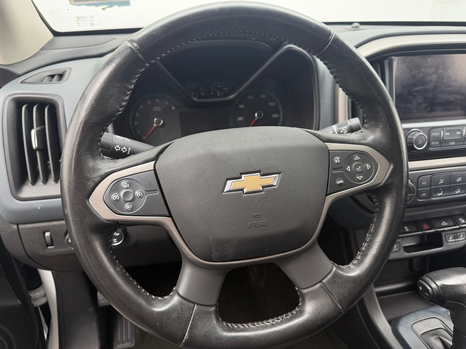 Thumbnail: 2017 Chevrolet Colorado - 4