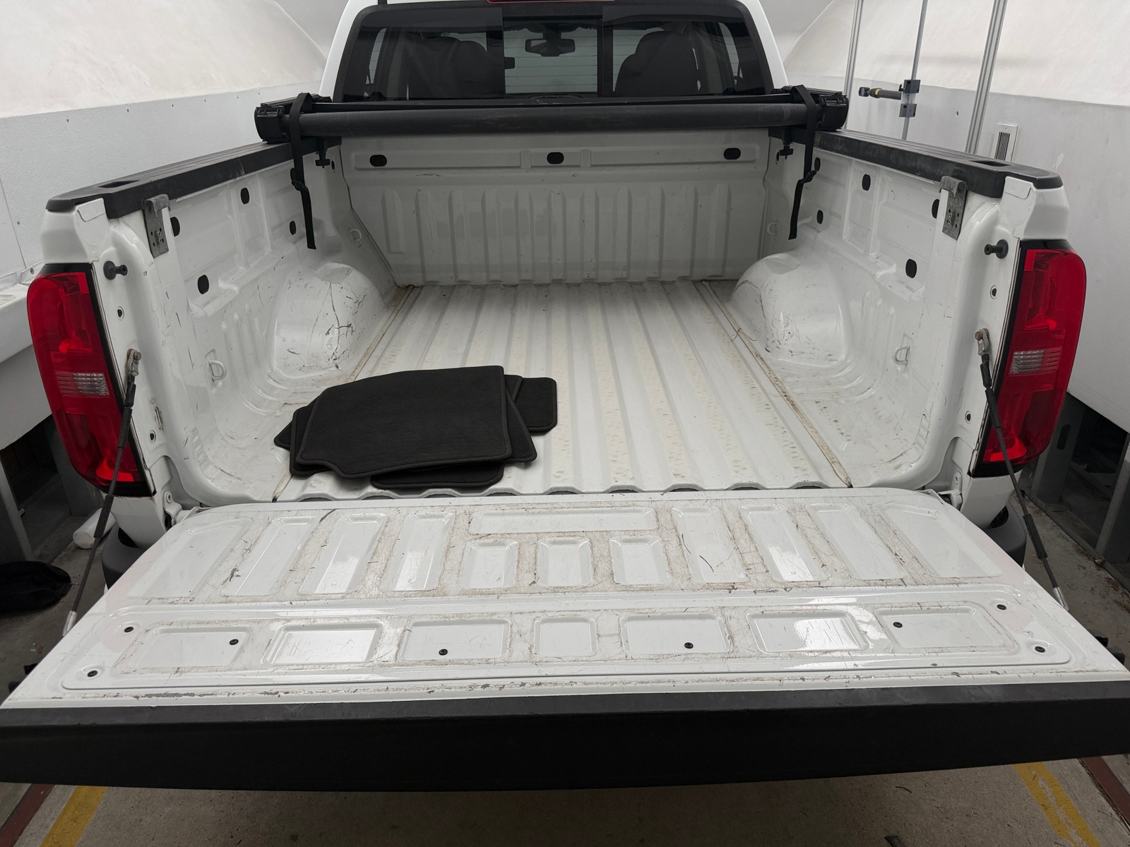 Thumbnail: 2017 Chevrolet Colorado - 6