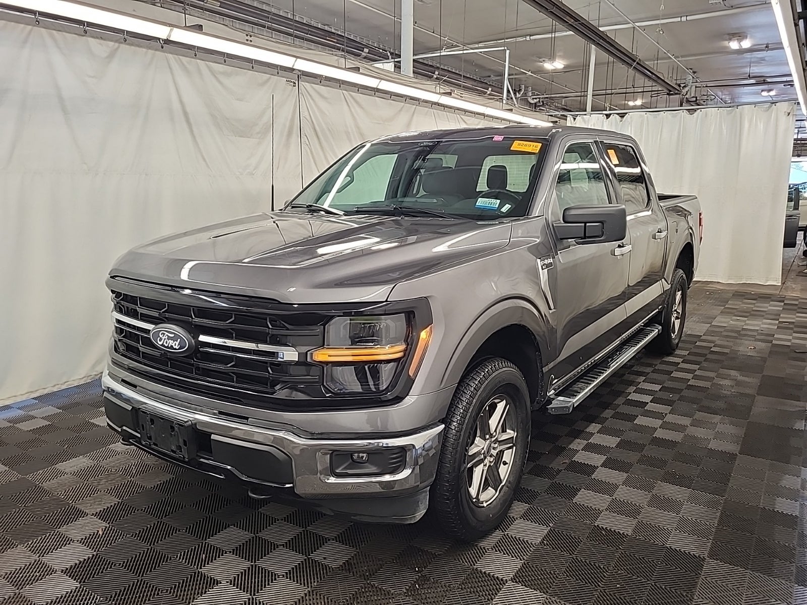 2025 Ford F-150 XLT 4WD Supercrew 5.5' Box