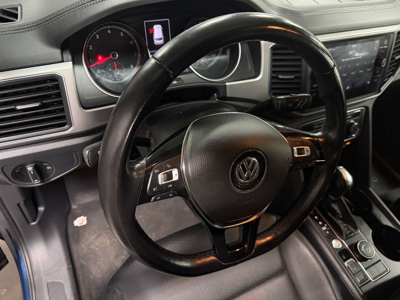 Thumbnail: 2018 Volkswagen Atlas - 4