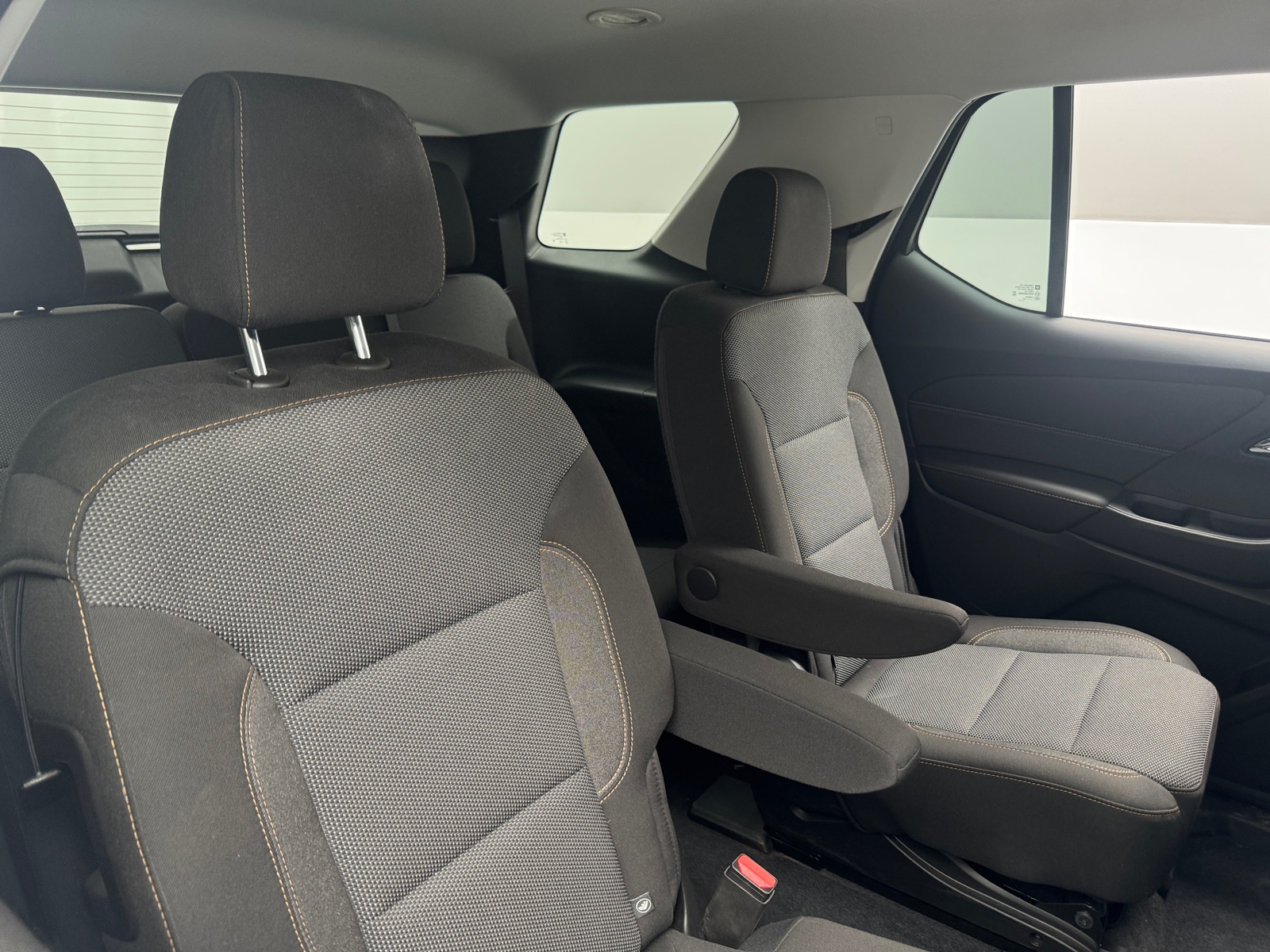Thumbnail: 2021 Chevrolet Traverse - 6