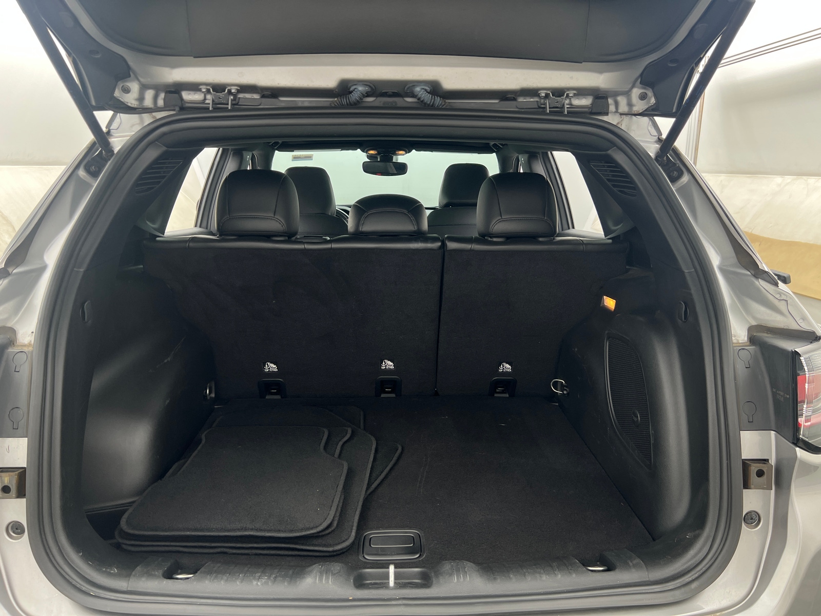 Thumbnail: 2022 Jeep Compass - 6
