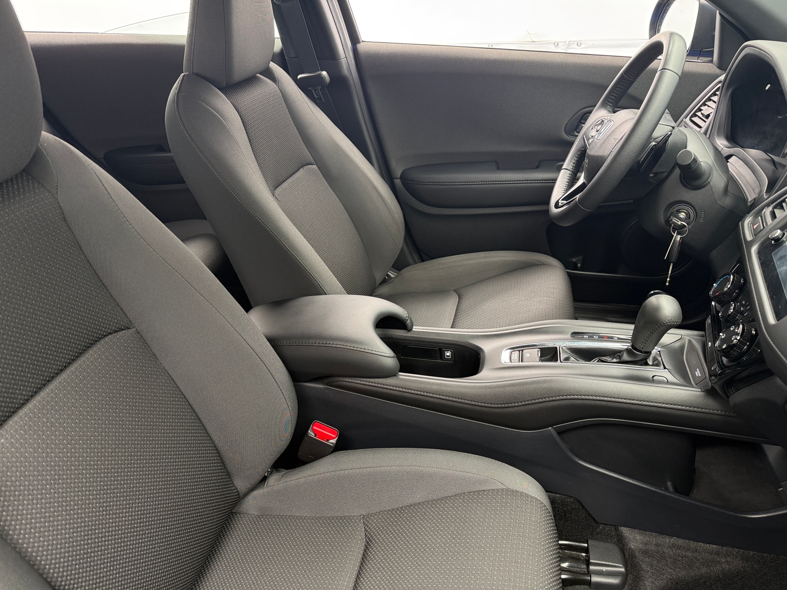 Thumbnail: 2019 Honda HR-V - 2
