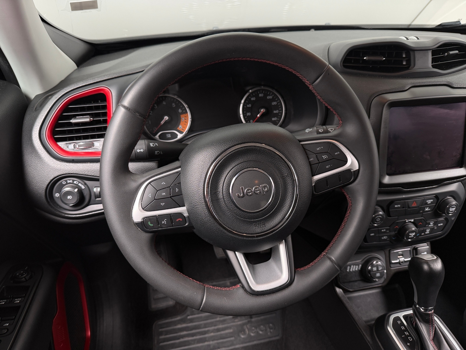 Thumbnail: 2023 Jeep Renegade - 5