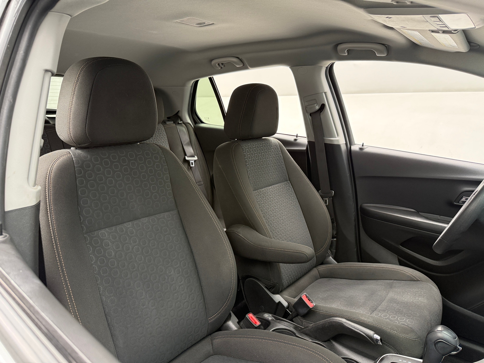 Thumbnail: 2022 Chevrolet Trax - 2