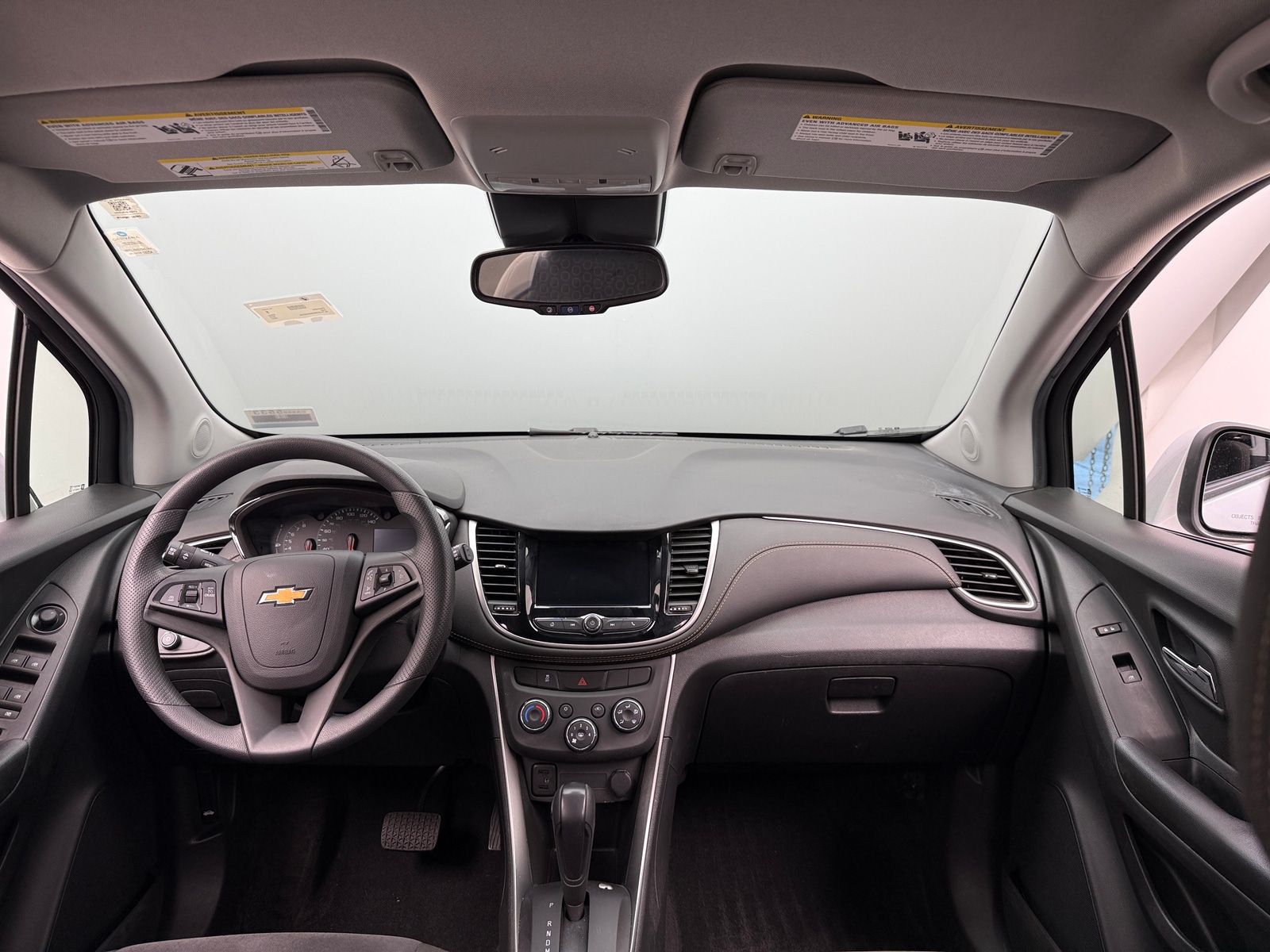 Thumbnail: 2022 Chevrolet Trax - 3