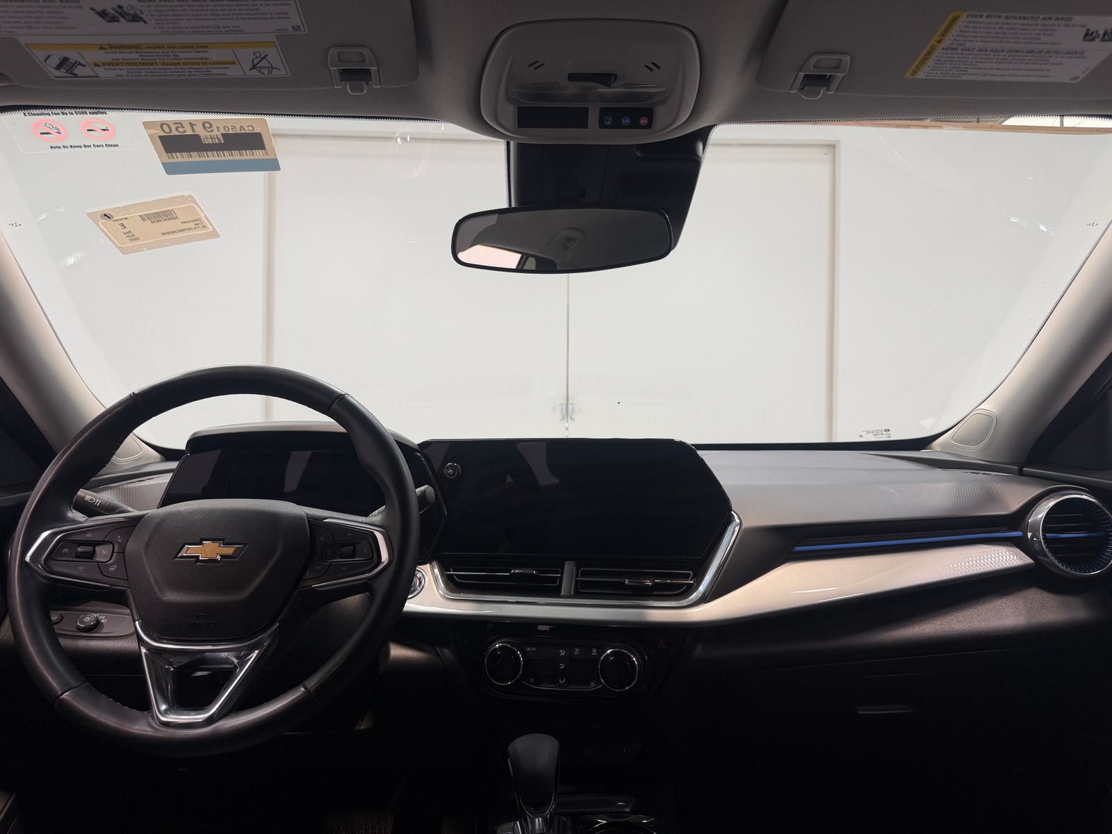 Thumbnail: 2025 Chevrolet Trax - 2
