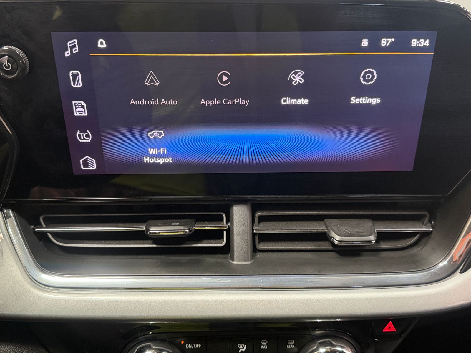 Thumbnail: 2025 Chevrolet Trax - 3