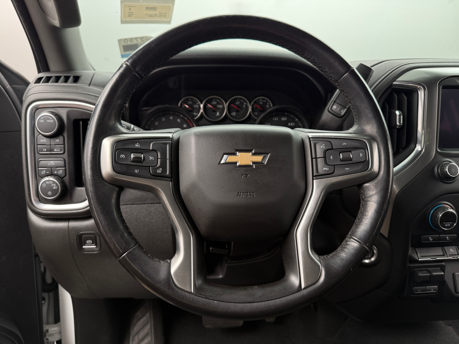 Thumbnail: 2020 Chevrolet Silverado 1500 - 5
