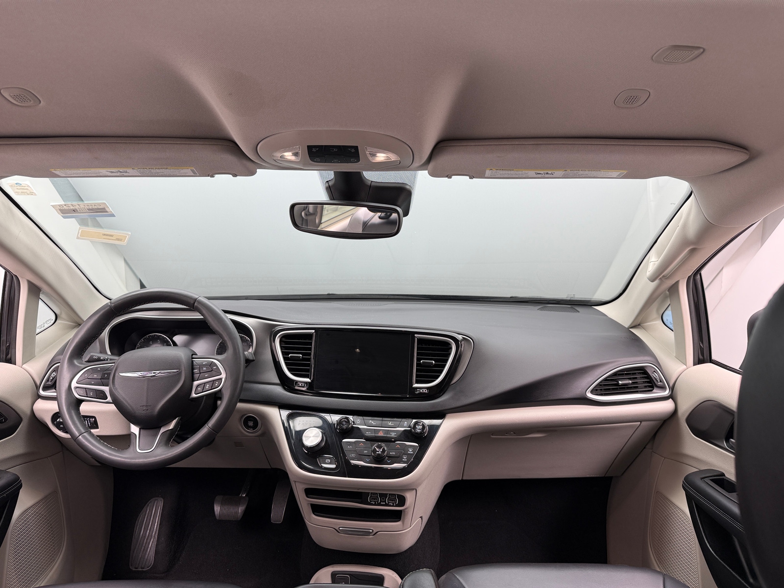 Thumbnail: 2023 Chrysler Pacifica - 2