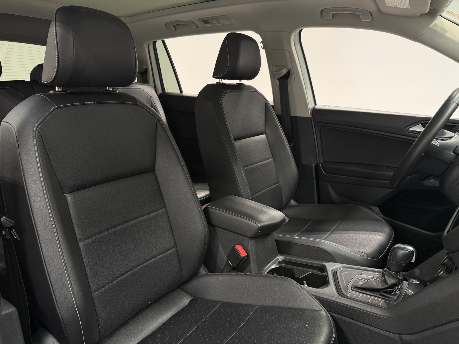 Thumbnail: 2021 Volkswagen Tiguan - 2
