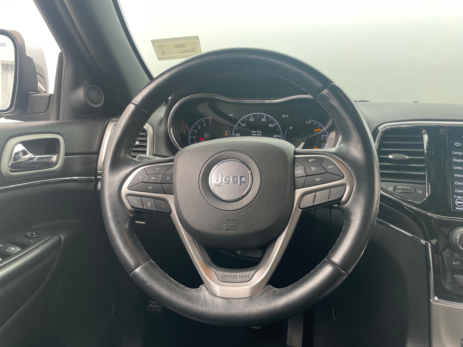 Thumbnail: 2021 Jeep Grand Cherokee - 4