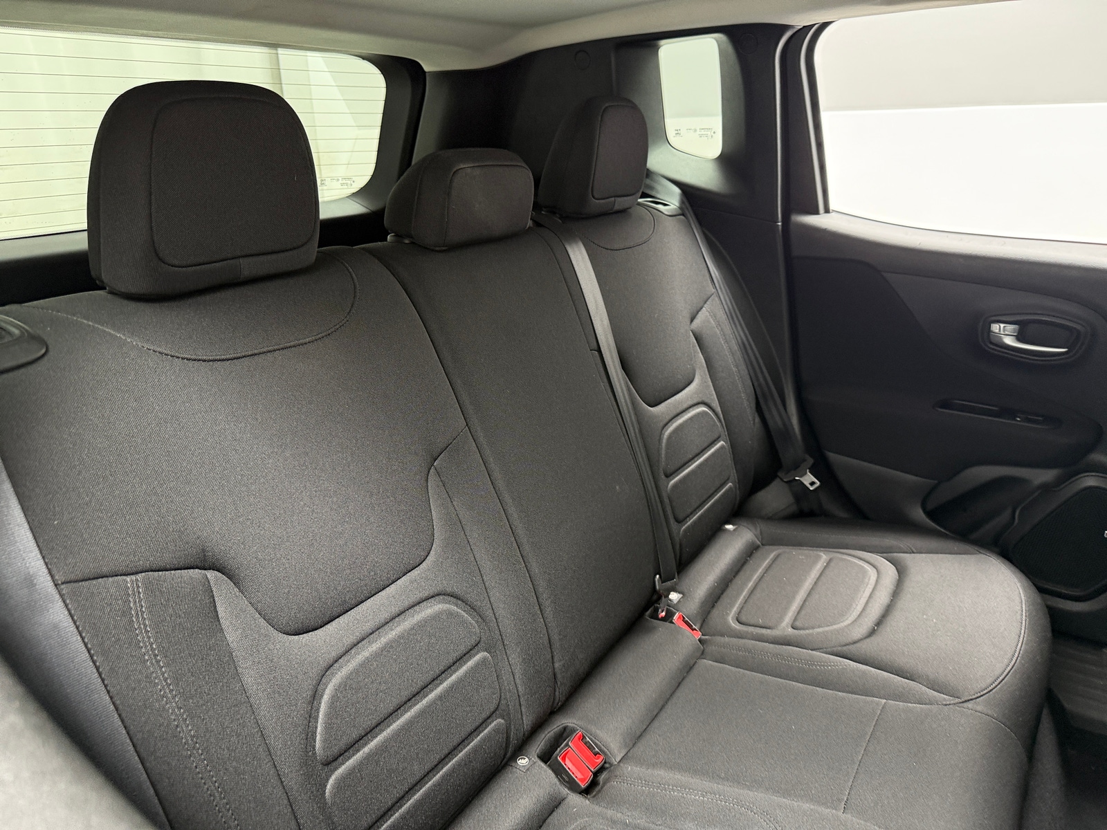 Thumbnail: 2021 Jeep Renegade - 6