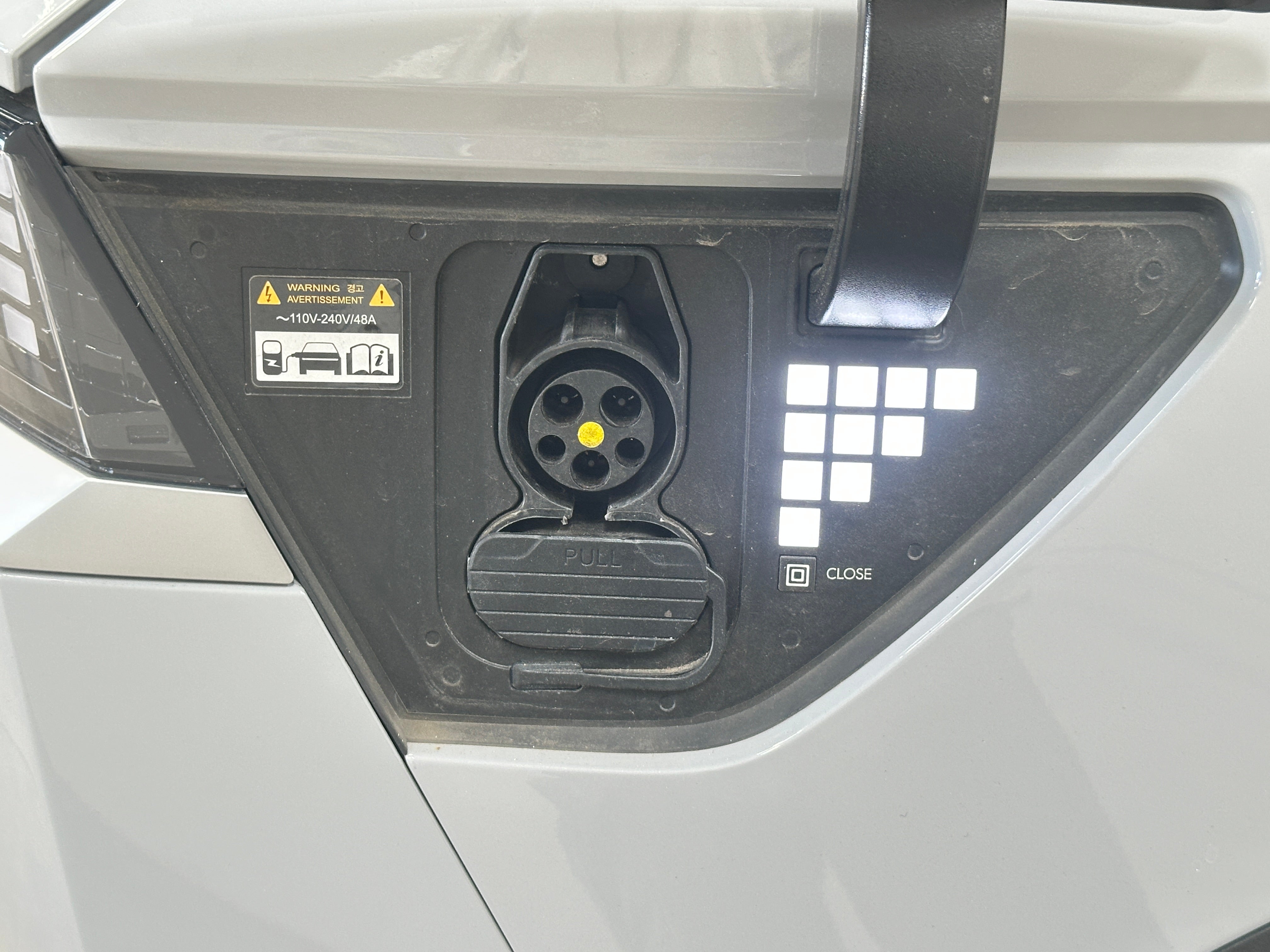 Used 2023 Hyundai IONIQ 5 SE with VIN KM8KM4AE2PU187318 for sale in Oak Creek, WI
