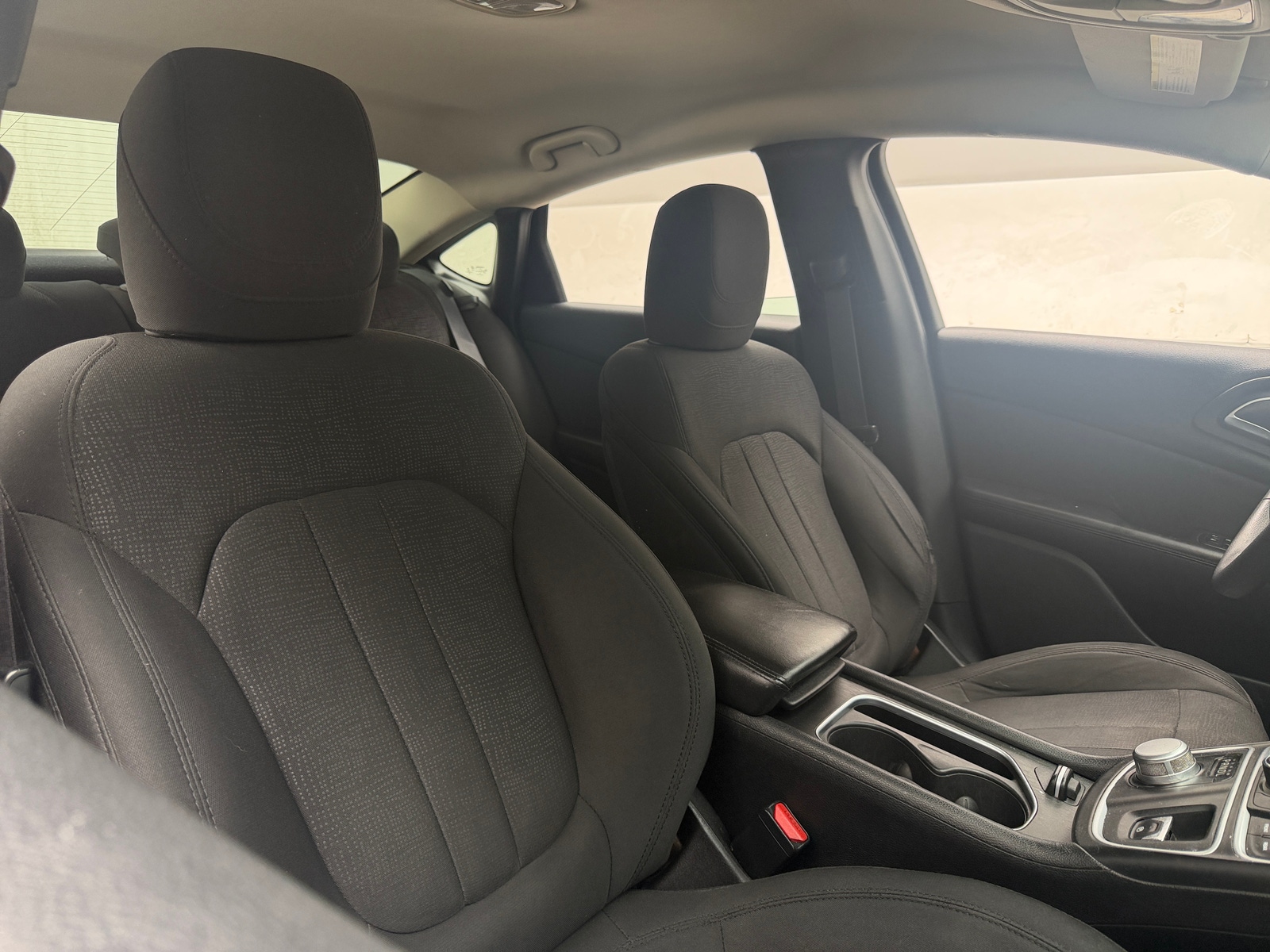 Thumbnail: 2016 Chrysler 200 - 2