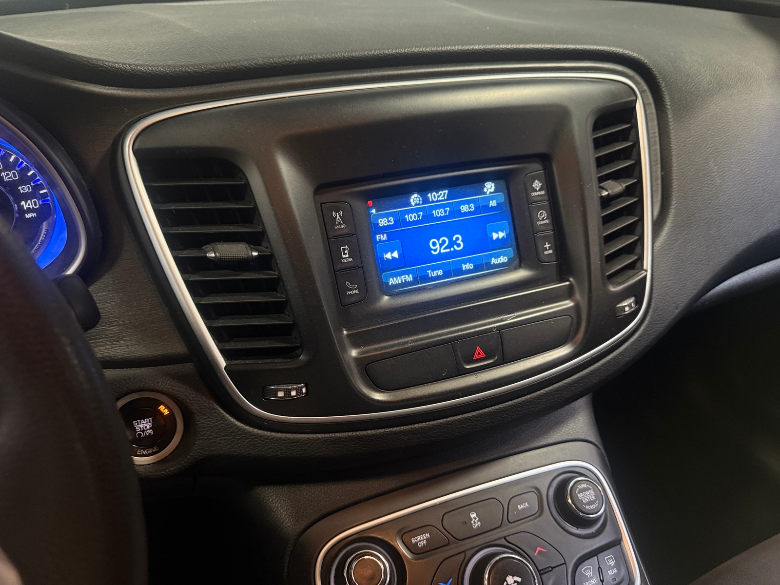 Thumbnail: 2016 Chrysler 200 - 4