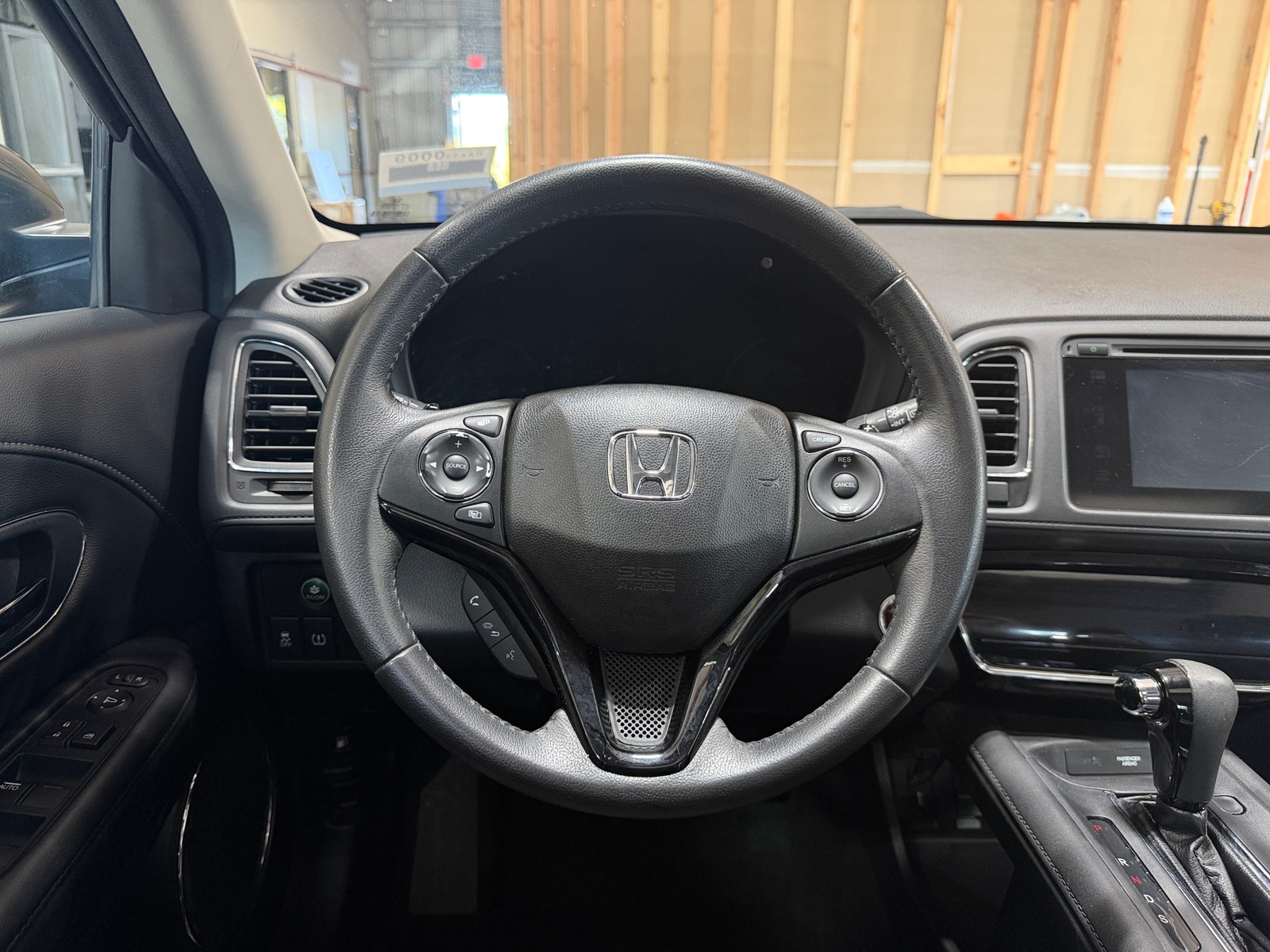 Thumbnail: 2017 Honda HR-V - 4