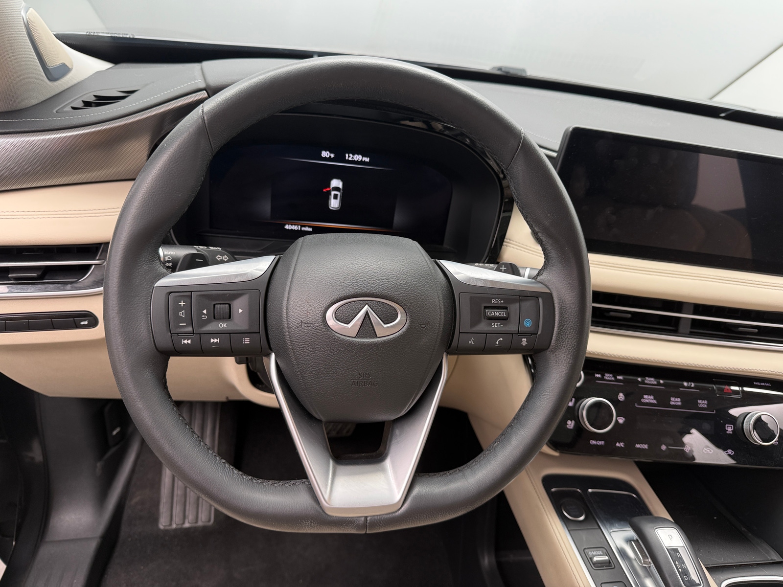 Thumbnail: 2023 INFINITI QX60 - 4