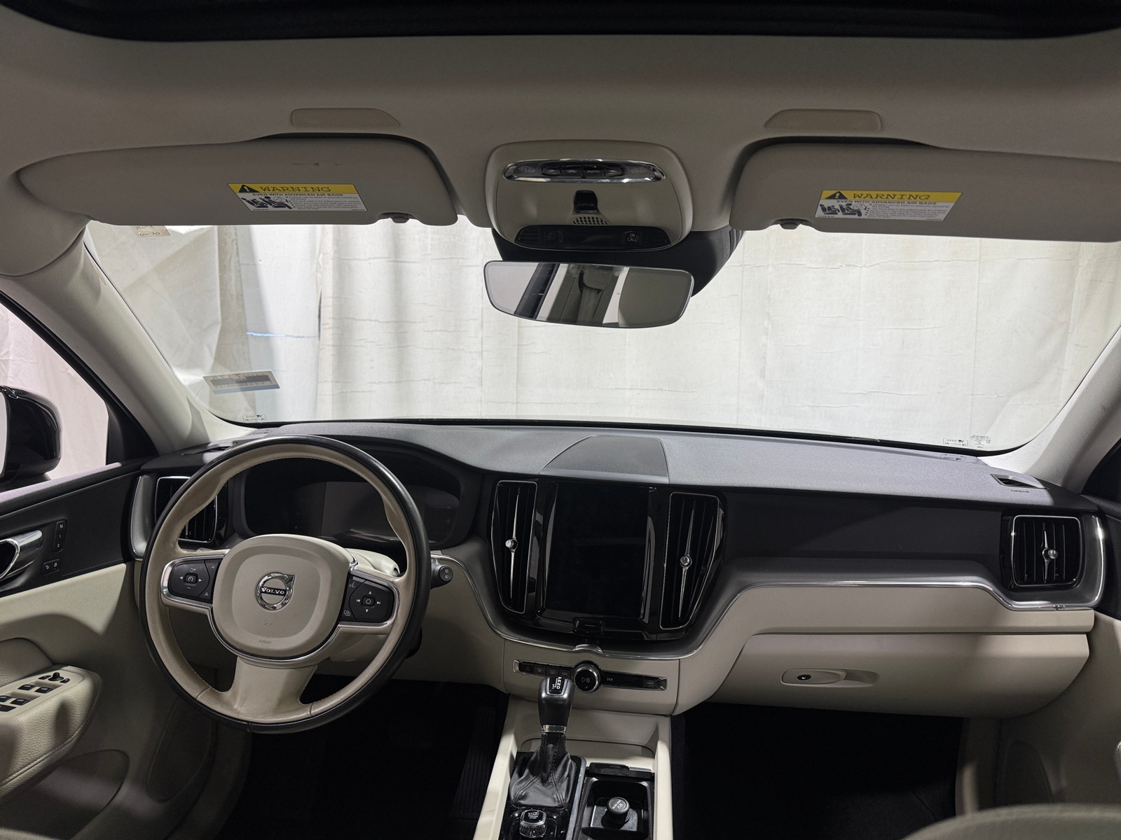 Thumbnail: 2019 Volvo XC60 - 2