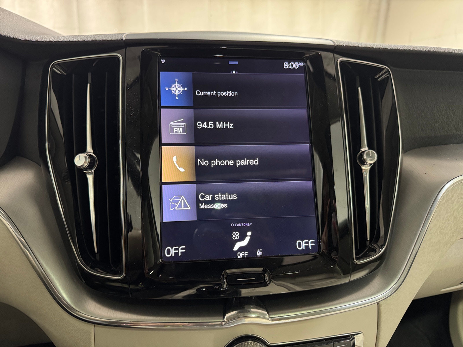 Thumbnail: 2019 Volvo XC60 - 3