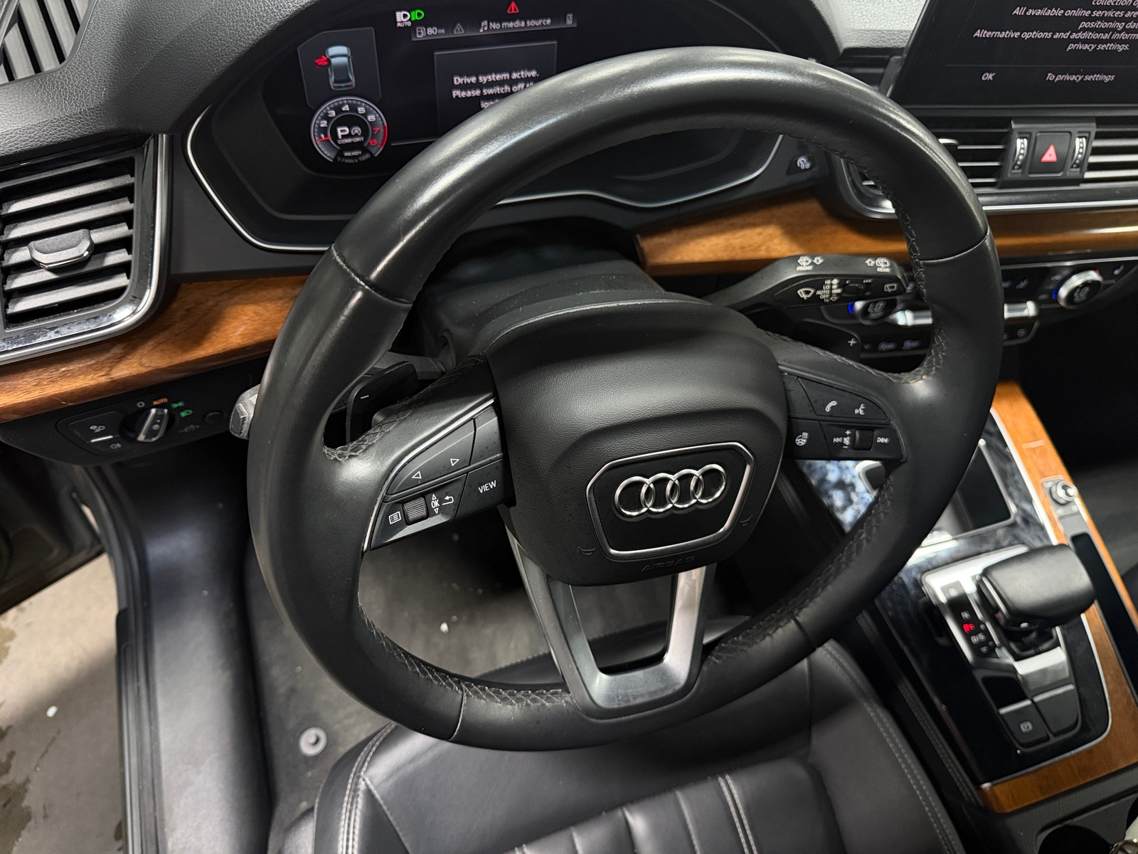Thumbnail: 2023 Audi Q5 - 4
