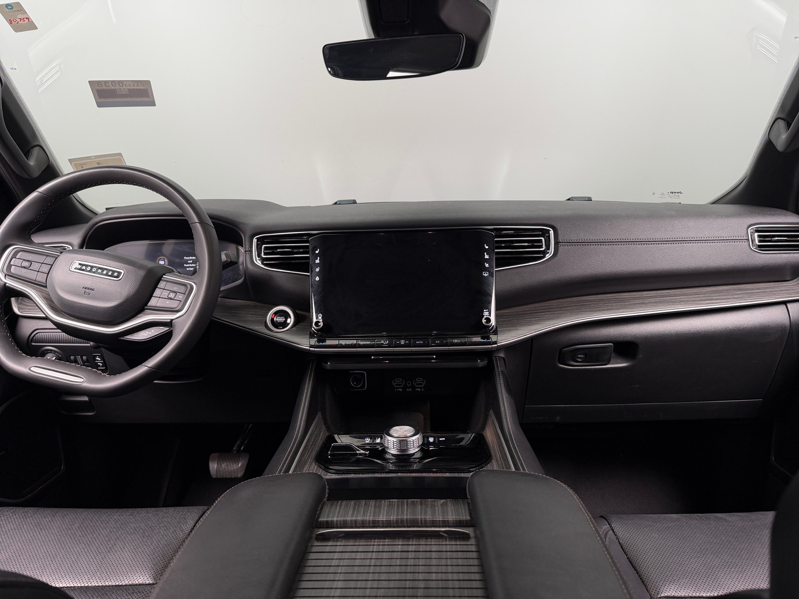 Thumbnail: 2024 Jeep Wagoneer - 2