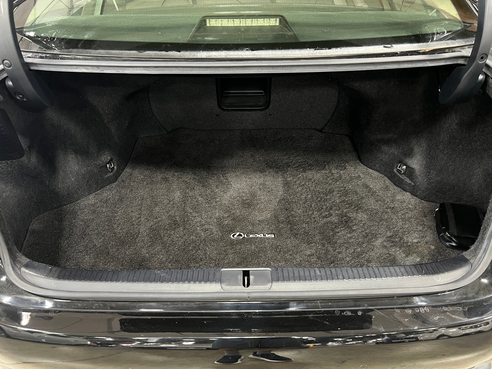 Thumbnail: 2015 Lexus ES - 6