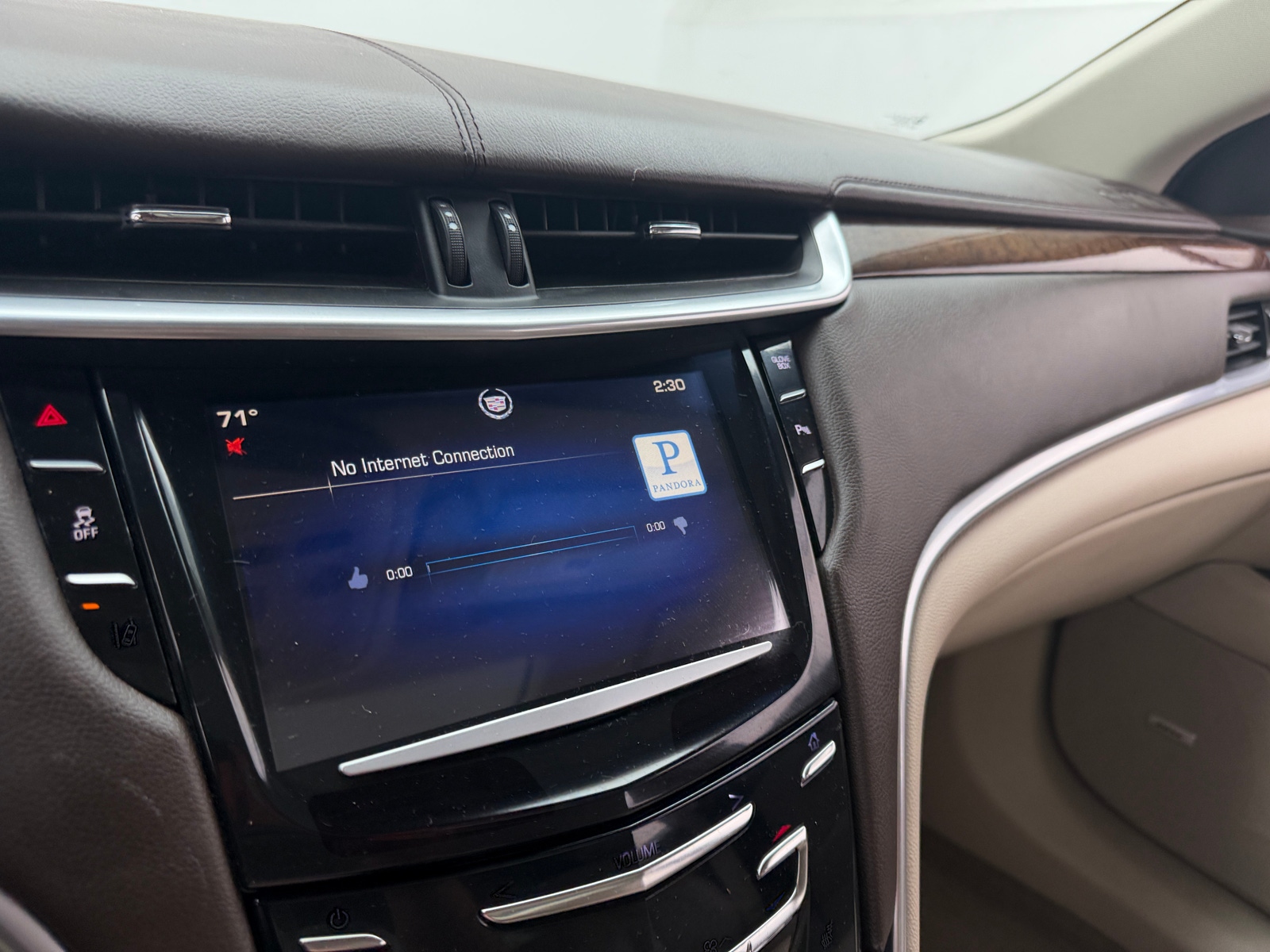 Thumbnail: 2013 Cadillac XTS - 3