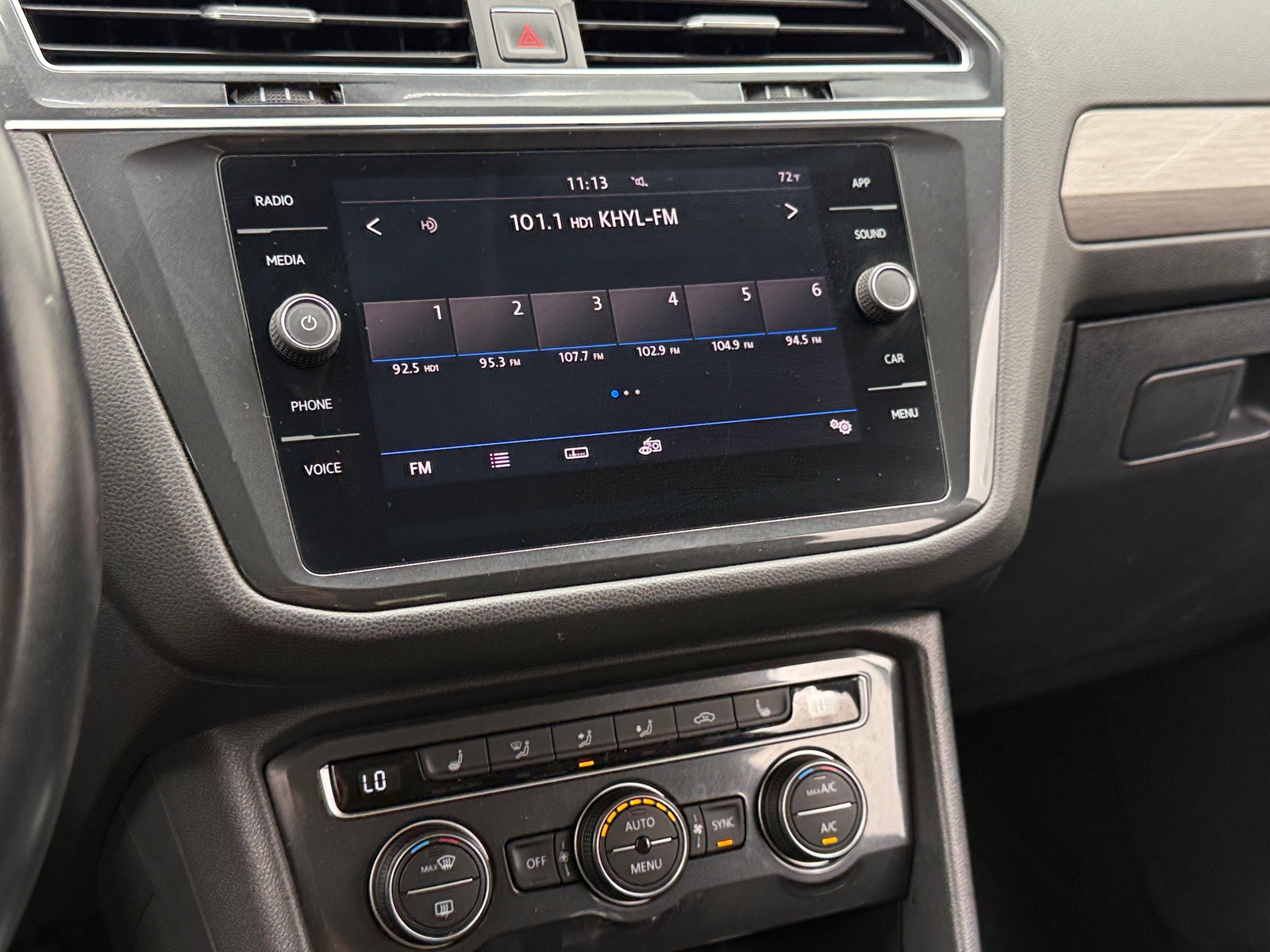 Thumbnail: 2018 Volkswagen Tiguan - 3