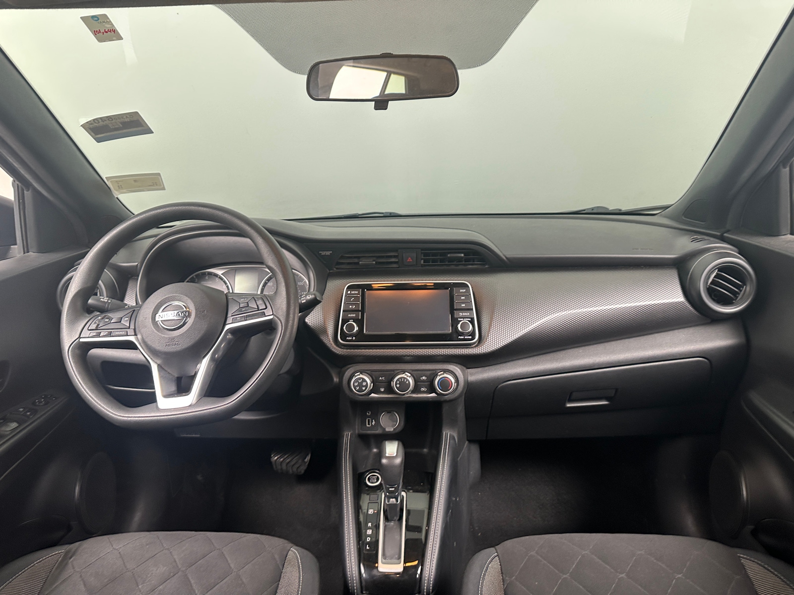 Thumbnail: 2019 Nissan Kicks - 3