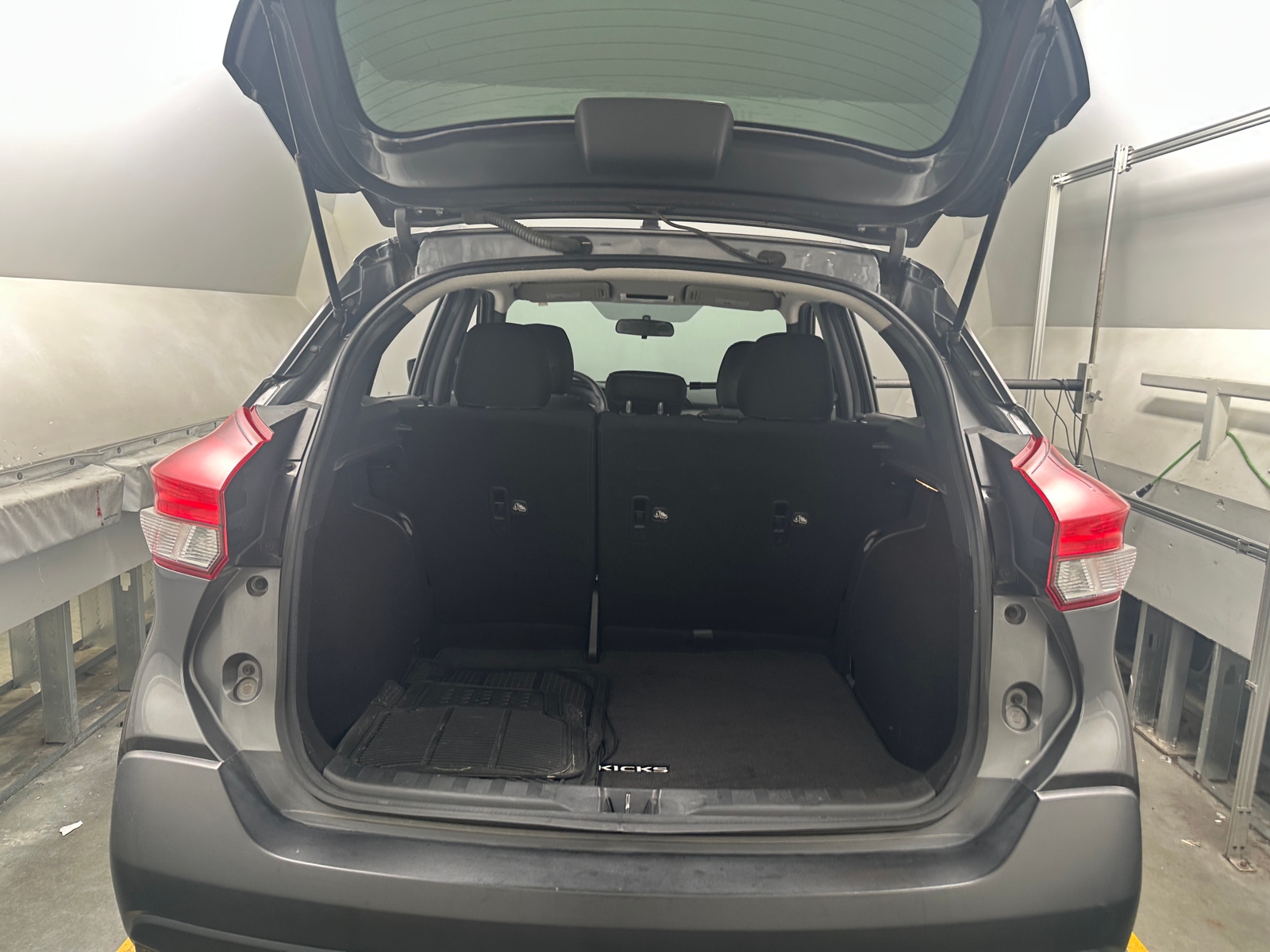 Thumbnail: 2019 Nissan Kicks - 7