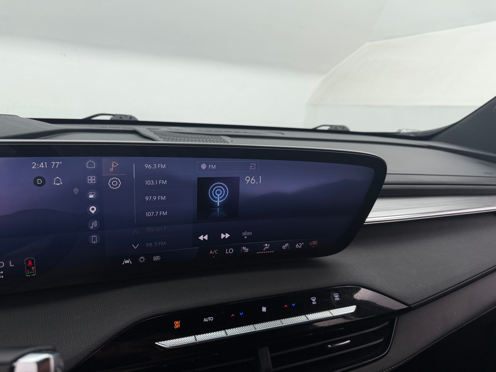Thumbnail: 2025 Buick Enclave - 3
