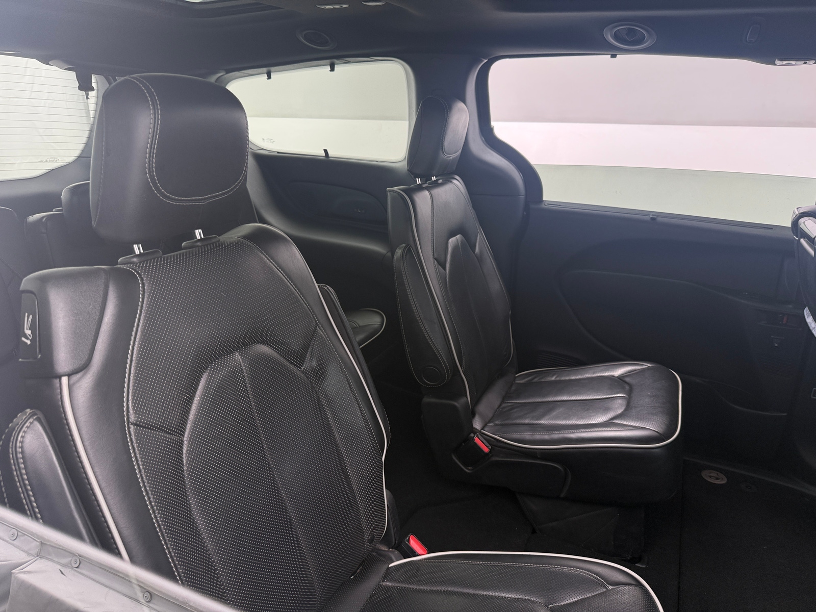 Thumbnail: 2020 Chrysler Pacifica - 5