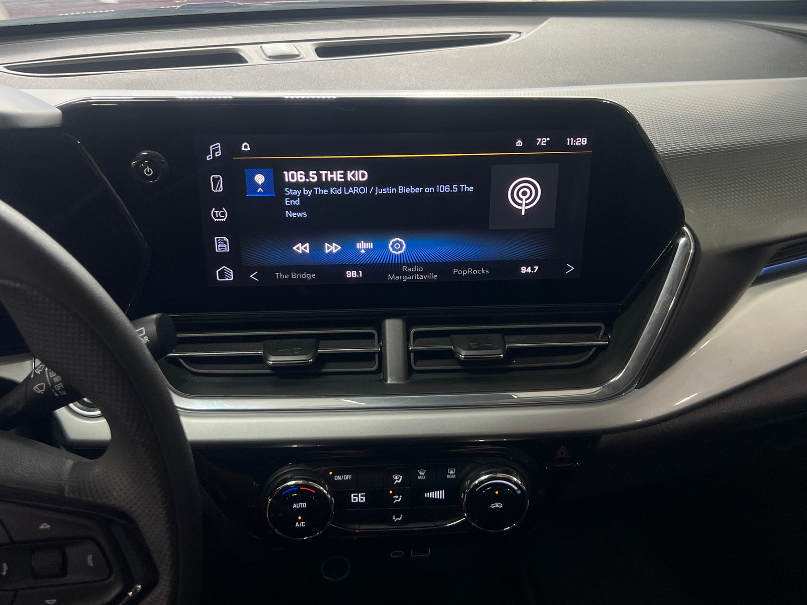 Thumbnail: 2025 Chevrolet Trax - 3