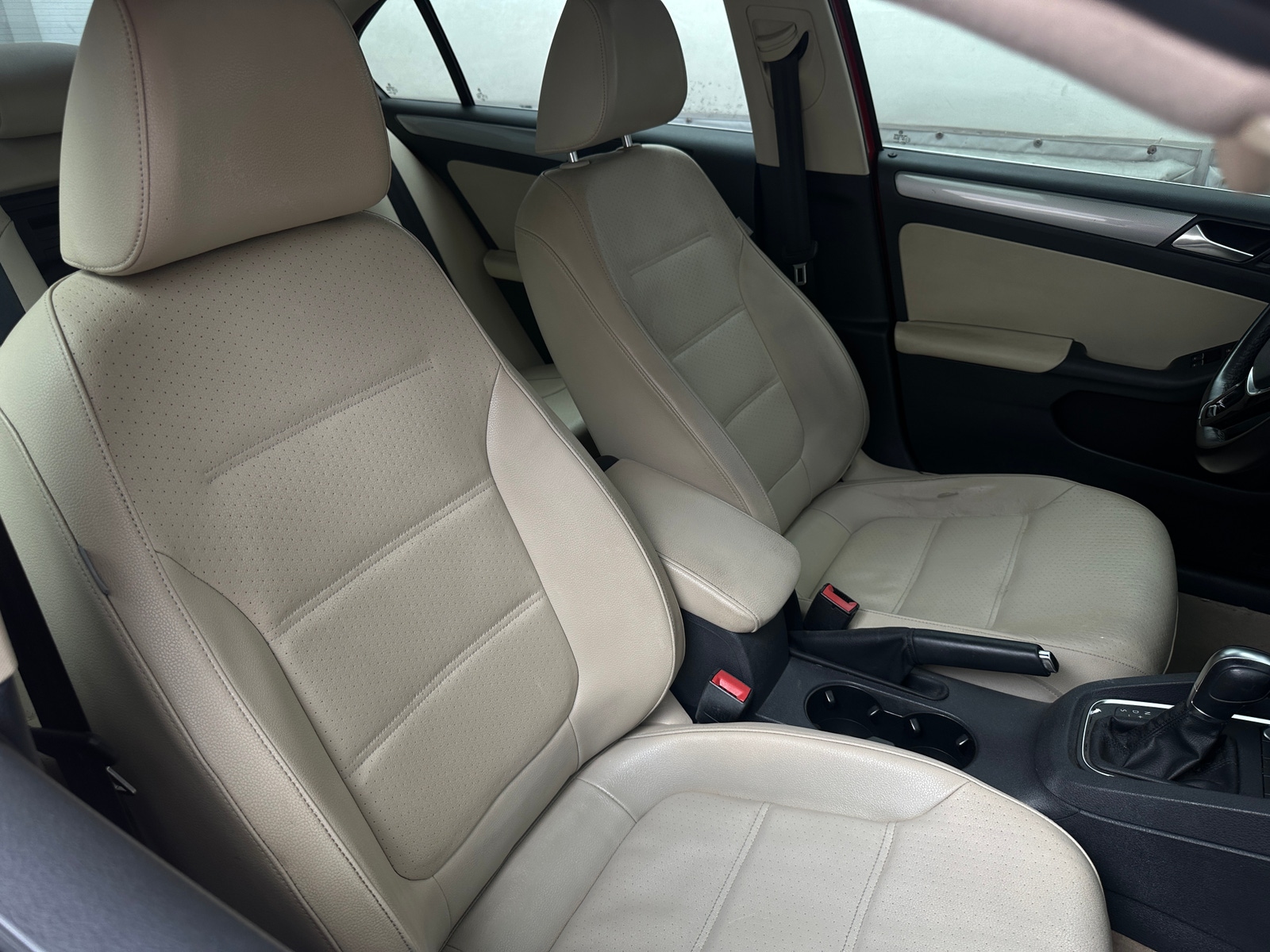 Thumbnail: 2015 Volkswagen Jetta - 2