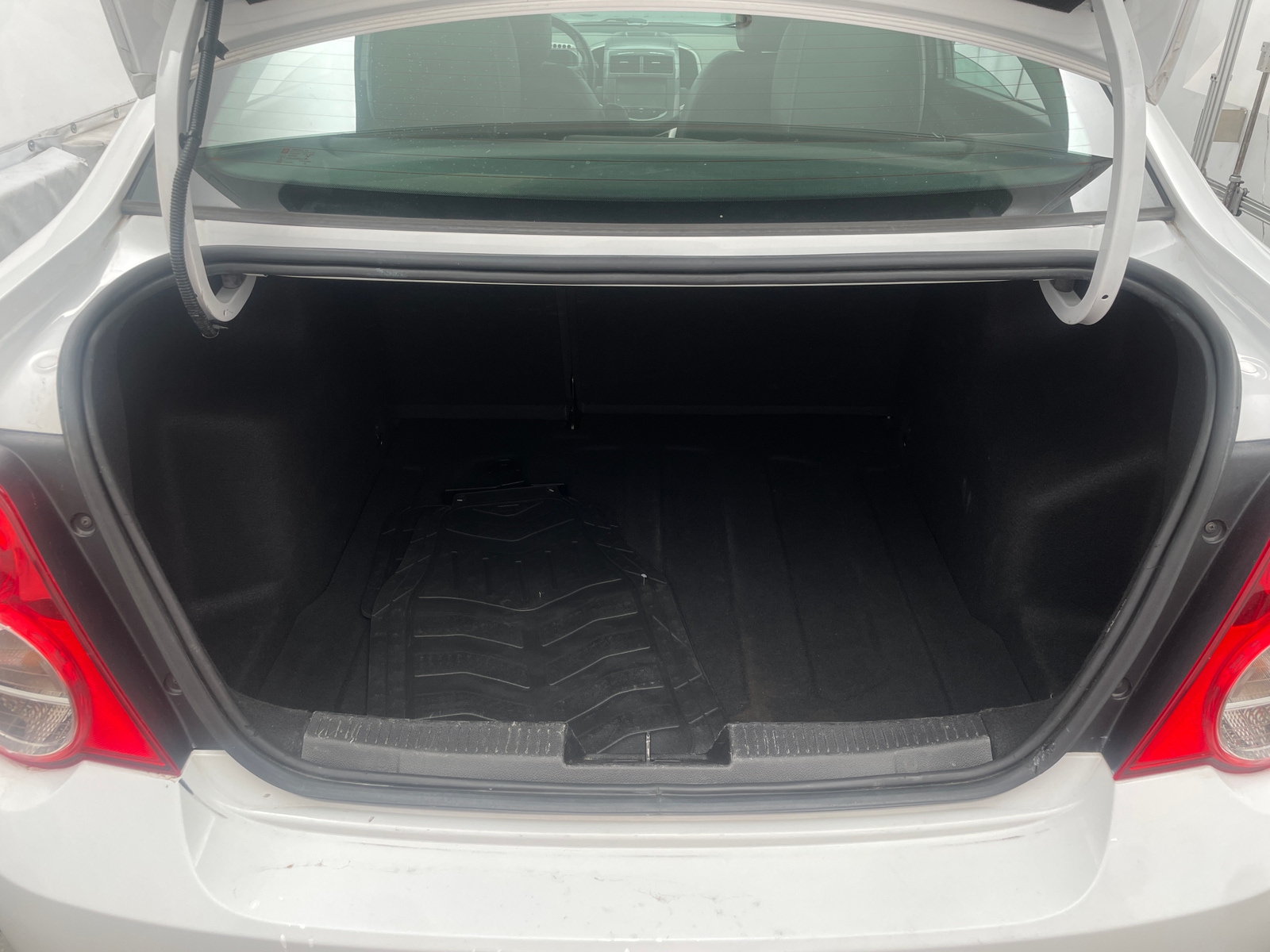 Thumbnail: 2016 Chevrolet Sonic - 6