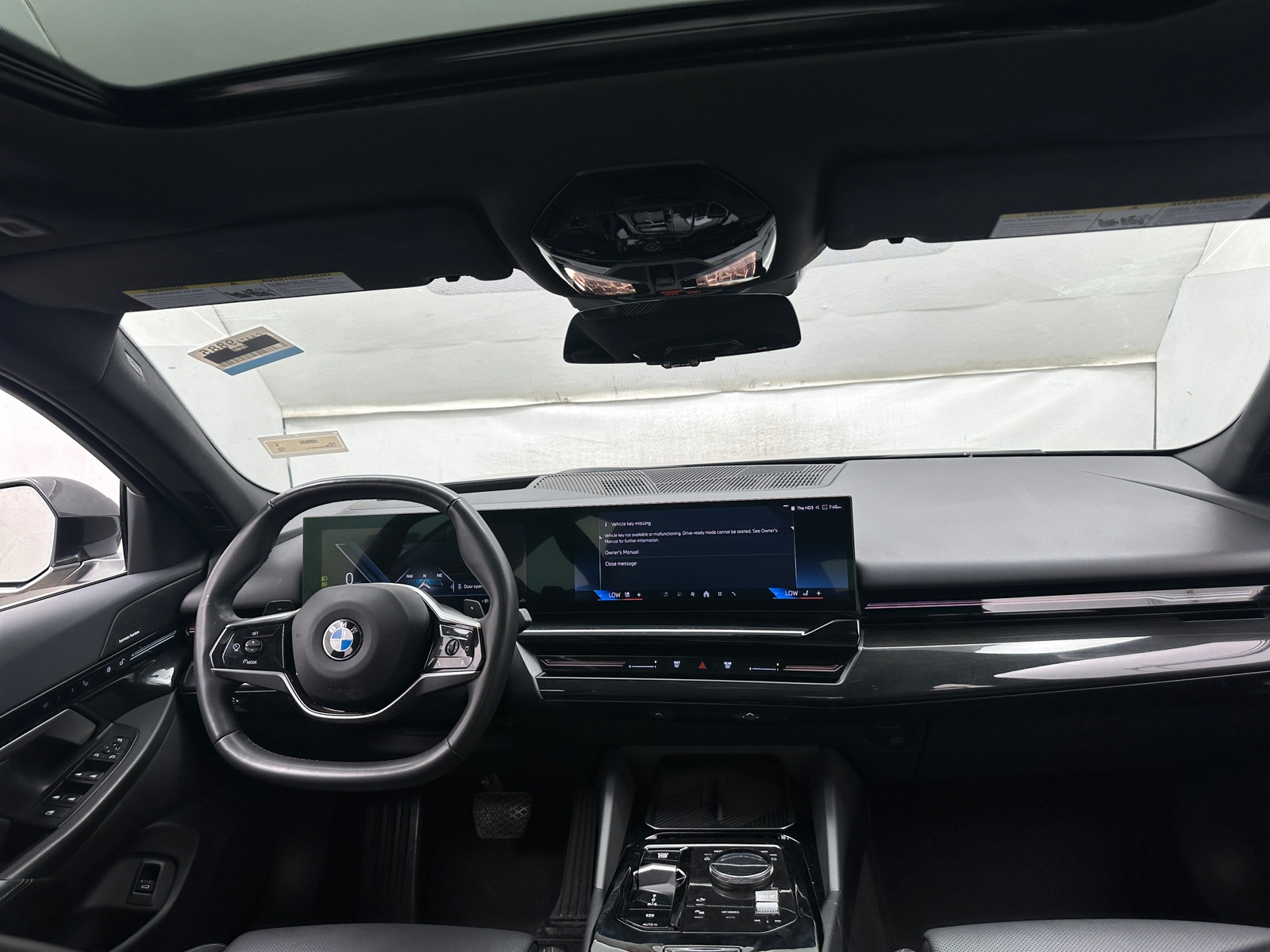 Thumbnail: 2024 BMW 5 Series - 3