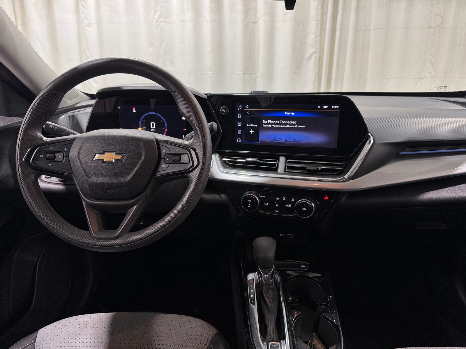 Thumbnail: 2025 Chevrolet Trax - 2
