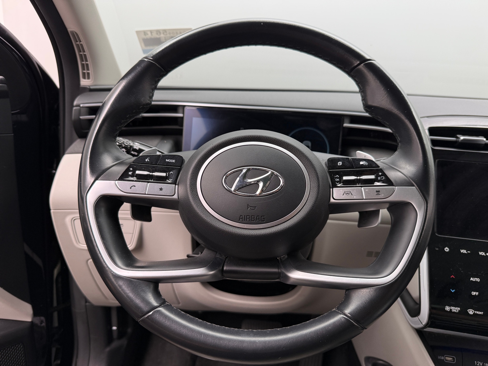 Thumbnail: 2023 Hyundai Tucson - 4
