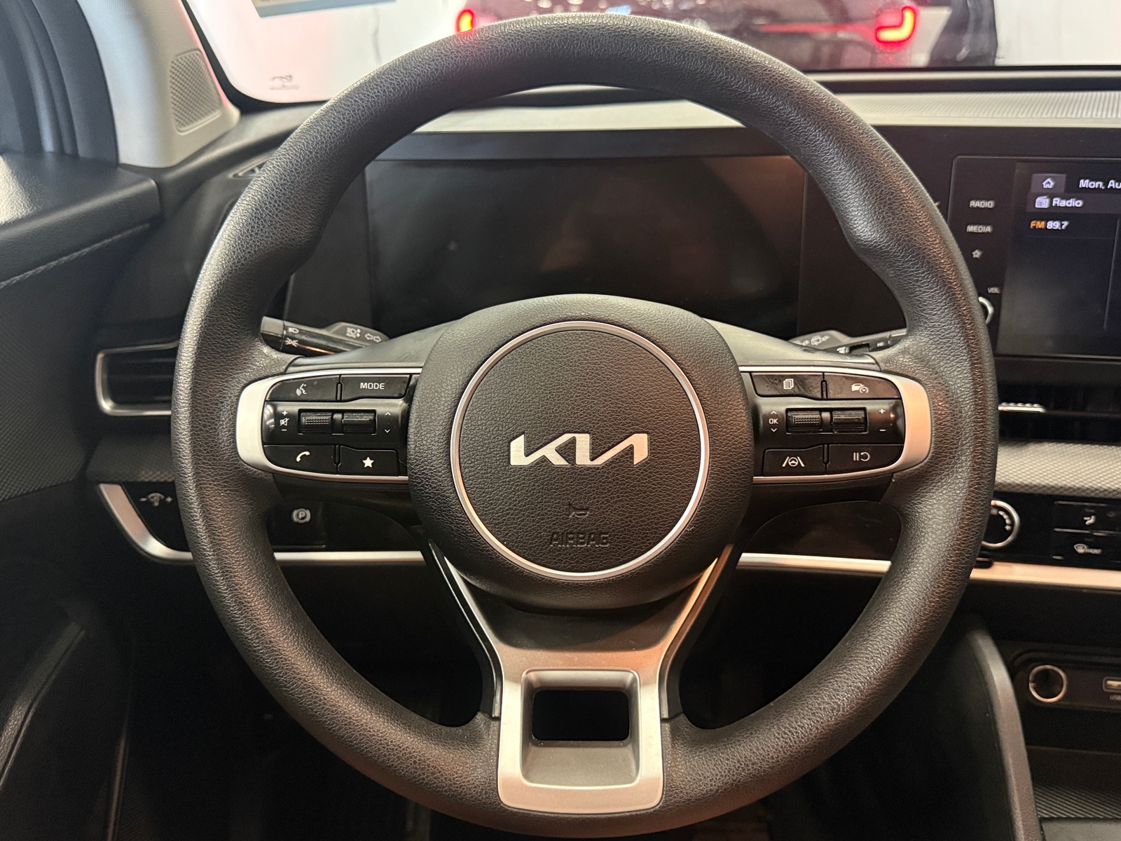 Thumbnail: 2024 Kia Sportage - 5