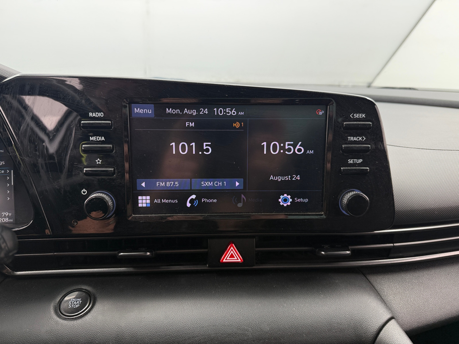 Thumbnail: 2022 Hyundai Elantra - 4