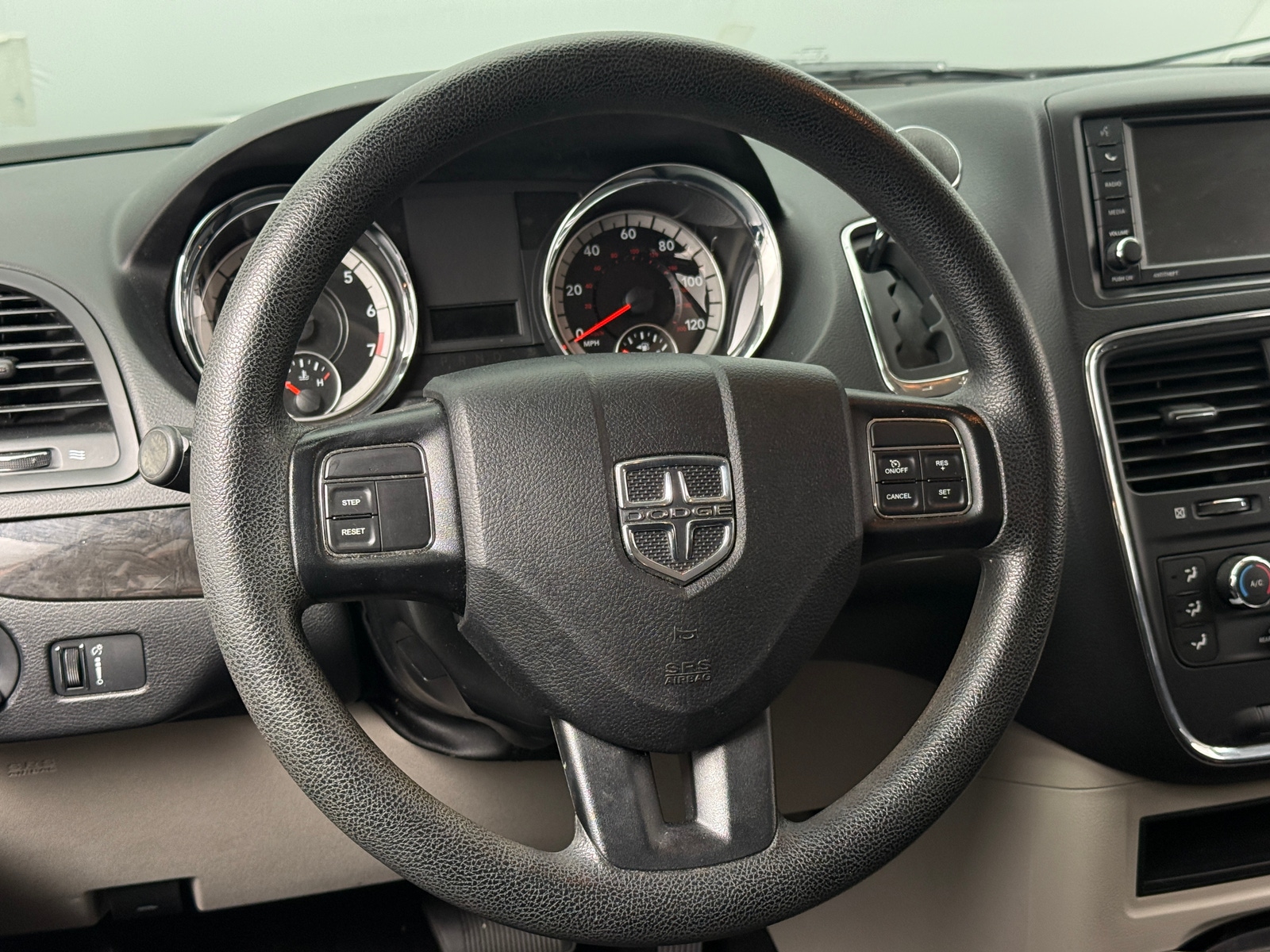 Thumbnail: 2020 Dodge Grand Caravan - 5
