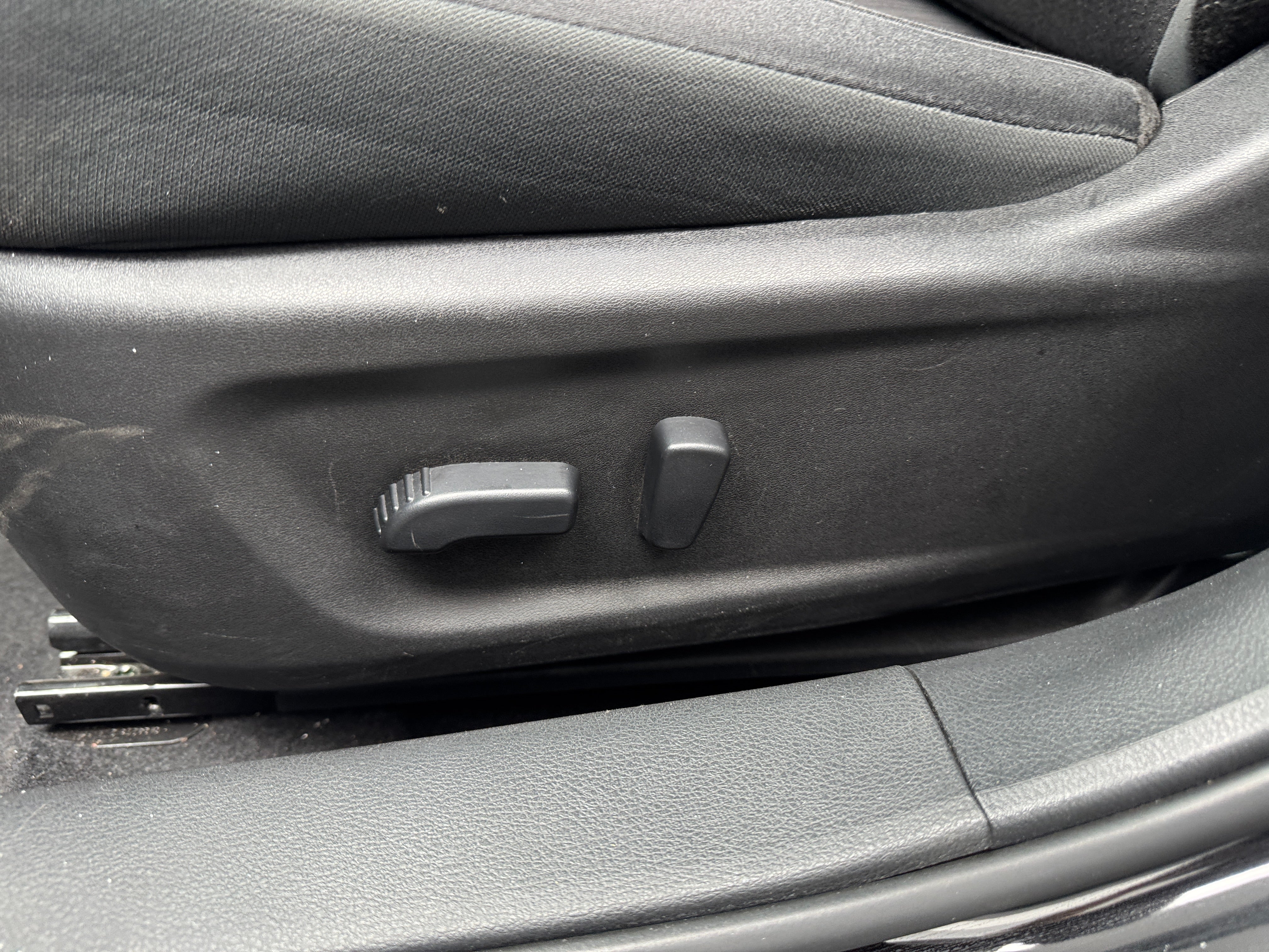 2025 Nissan Altima SV - Photo 7