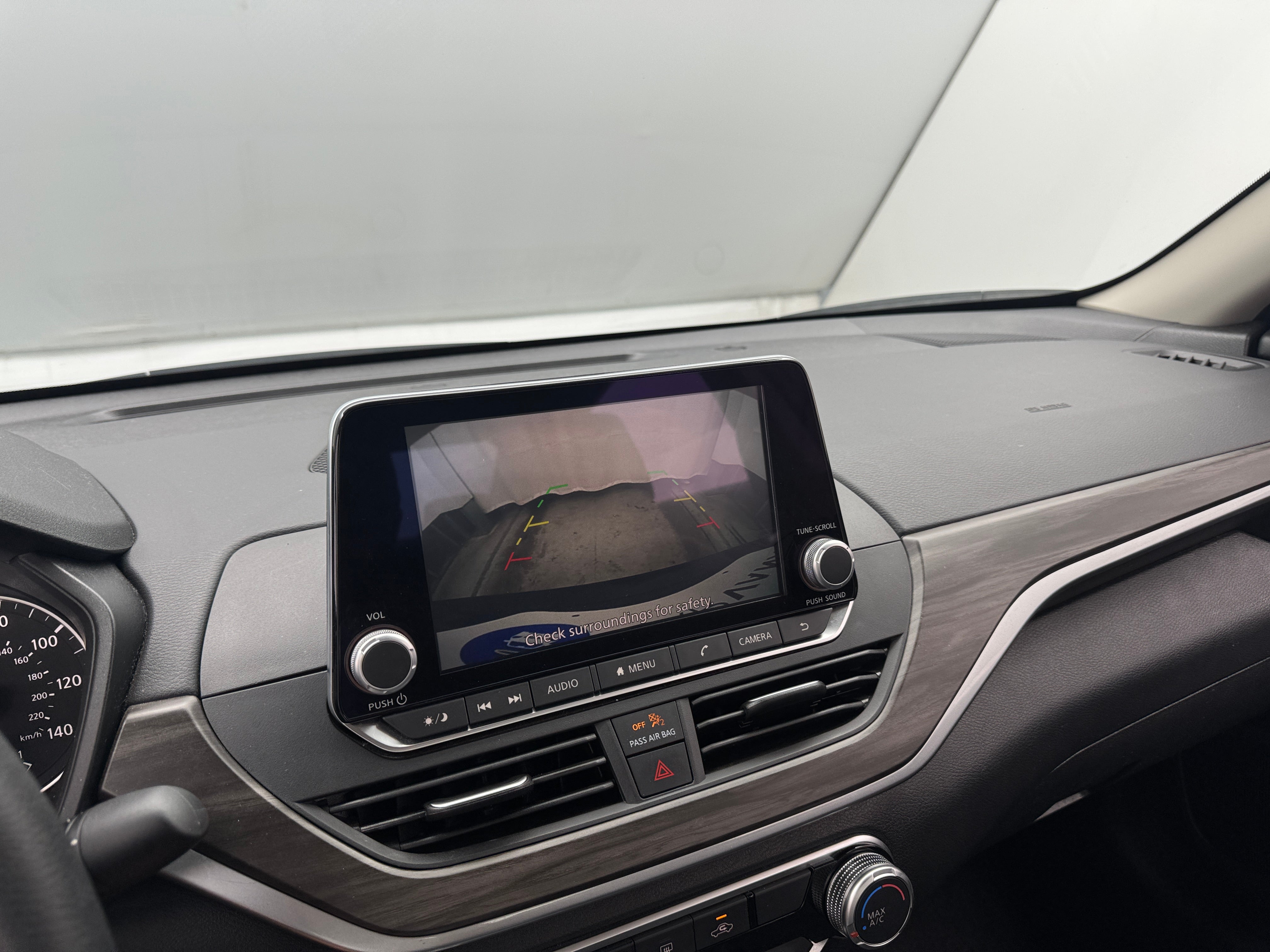 2025 Nissan Altima SV - Photo 13